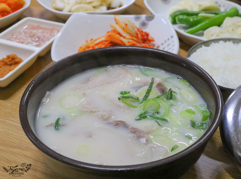 大邱美食。大邱豬肉湯飯｜소문난 부자 돼지국밥東大邱豬肉湯飯 @緹雅瑪 美食旅遊趣