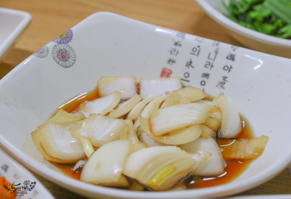 大邱美食。大邱豬肉湯飯｜소문난 부자 돼지국밥東大邱豬肉湯飯 @緹雅瑪 美食旅遊趣