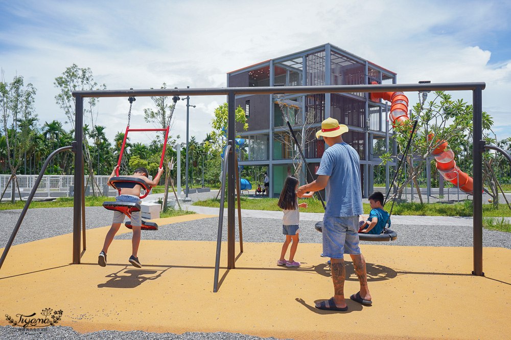 屏東公園｜竹田共融遊戲場。巨大8米高塔迷客型滑梯，好停車交通方便！！ @緹雅瑪 美食旅遊趣