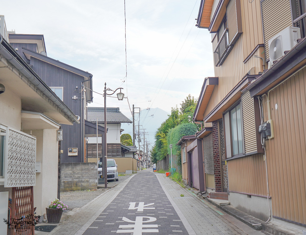 壯麗富士山老街景點！！吉田本町通商店街。日川時計店，富士山人氣打卡景點 @緹雅瑪 美食旅遊趣