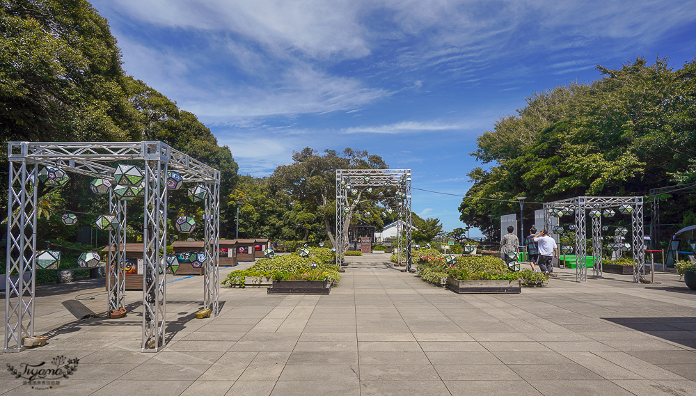 日本鎌倉｜江之島瞭望臺燈塔｜江之島神社：搭自助扶梯到財神神社洗錢，登江之島海蠟燭吃金目鯛魚料理 @緹雅瑪 美食旅遊趣