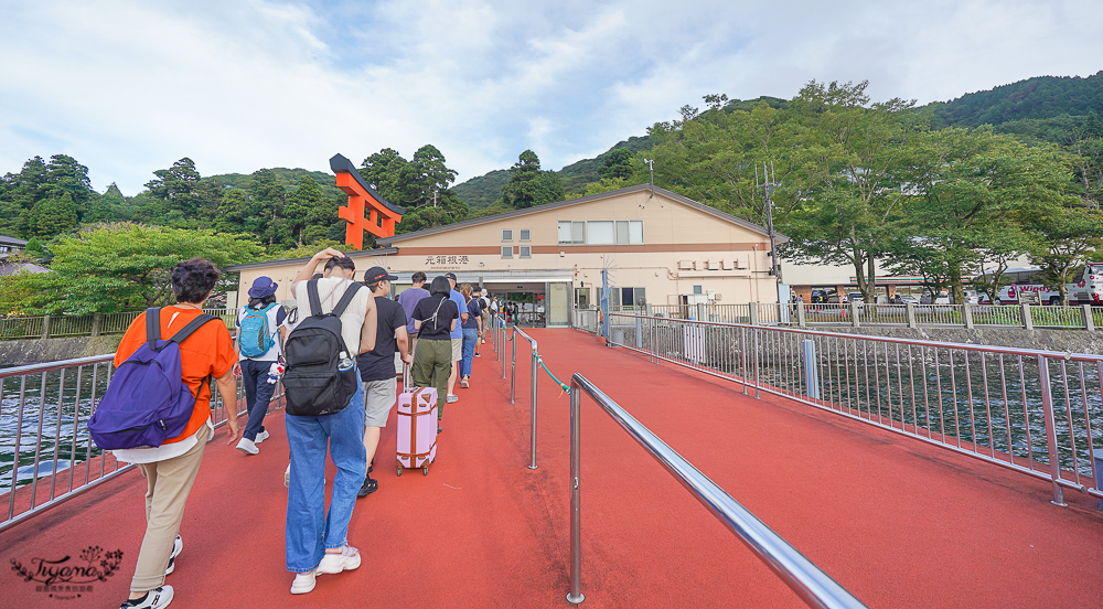 箱根景點｜箱根海賊船｜箱根籚之湖：特別席體驗「箱根町港」到「元箱根港」 @緹雅瑪 美食旅遊趣