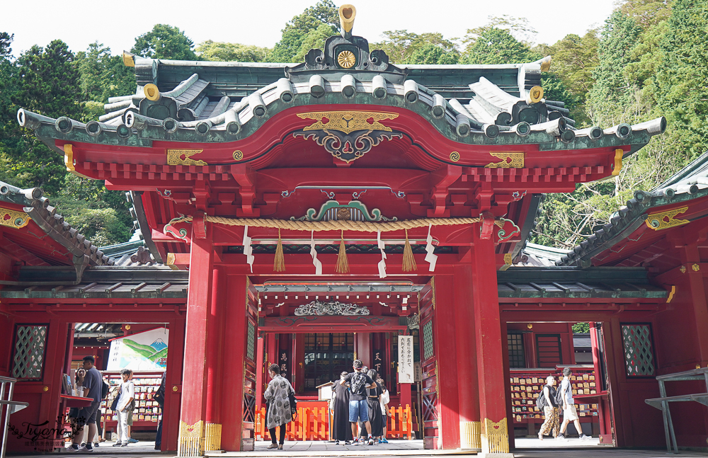 箱根景點｜箱根神社 平和の鳥居｜九頭龍神社：拍出絕美湖中大鳥居照，參拜箱根大神抽七福神籤 @緹雅瑪 美食旅遊趣