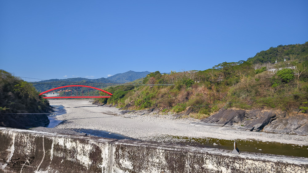 高雄賞櫻｜寶山二集團櫻花公園，開滿整片河津櫻的櫻花山坡公園，免費入園賞櫻 @緹雅瑪 美食旅遊趣