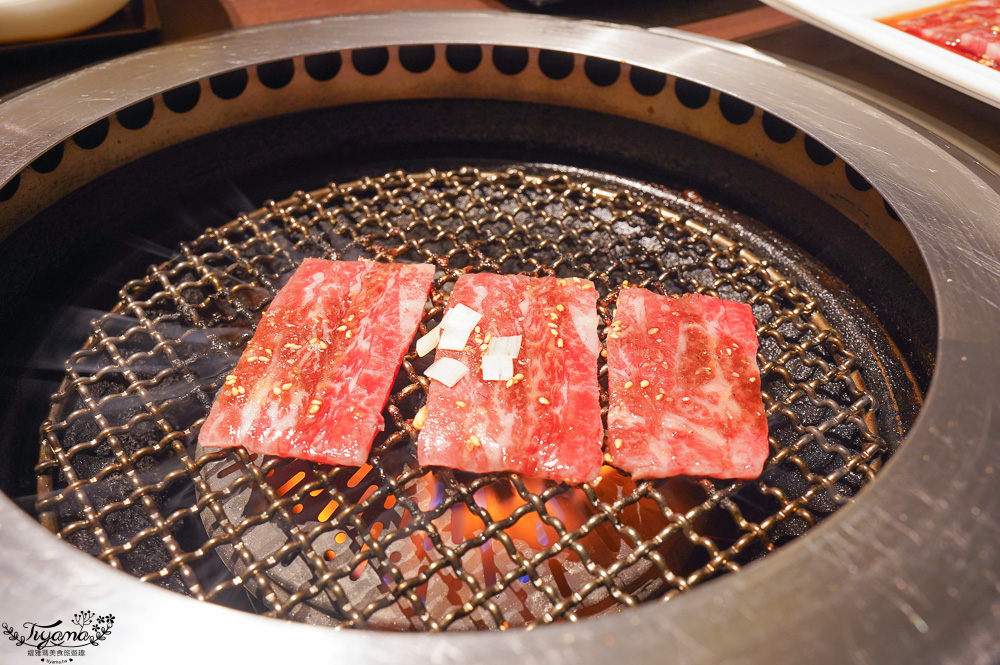 熊本燒肉「敘敘苑 櫻町熊本店」高檔連鎖和牛燒肉餐廳，午間套餐超值大滿足 @緹雅瑪 美食旅遊趣