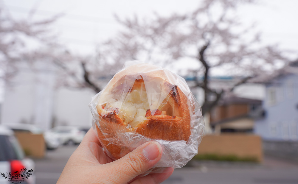 北海道賞櫻｜函館櫻花隧道秘境。櫻丘通：途中必訪「神戸こむぎ館」手工麵包新鮮出爐 @緹雅瑪 美食旅遊趣