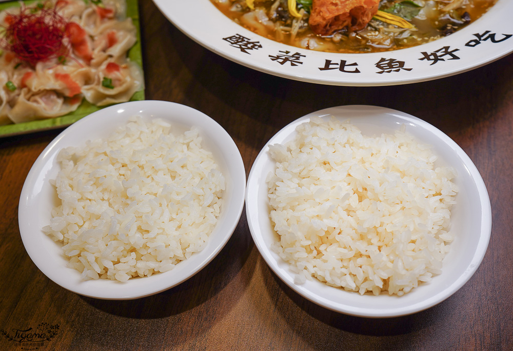 澎湖酸菜魚．稚人酸菜魚澎湖店，澎湖美食推薦！！吃魚拯救地球、稚人酸菜好牛 @緹雅瑪 美食旅遊趣