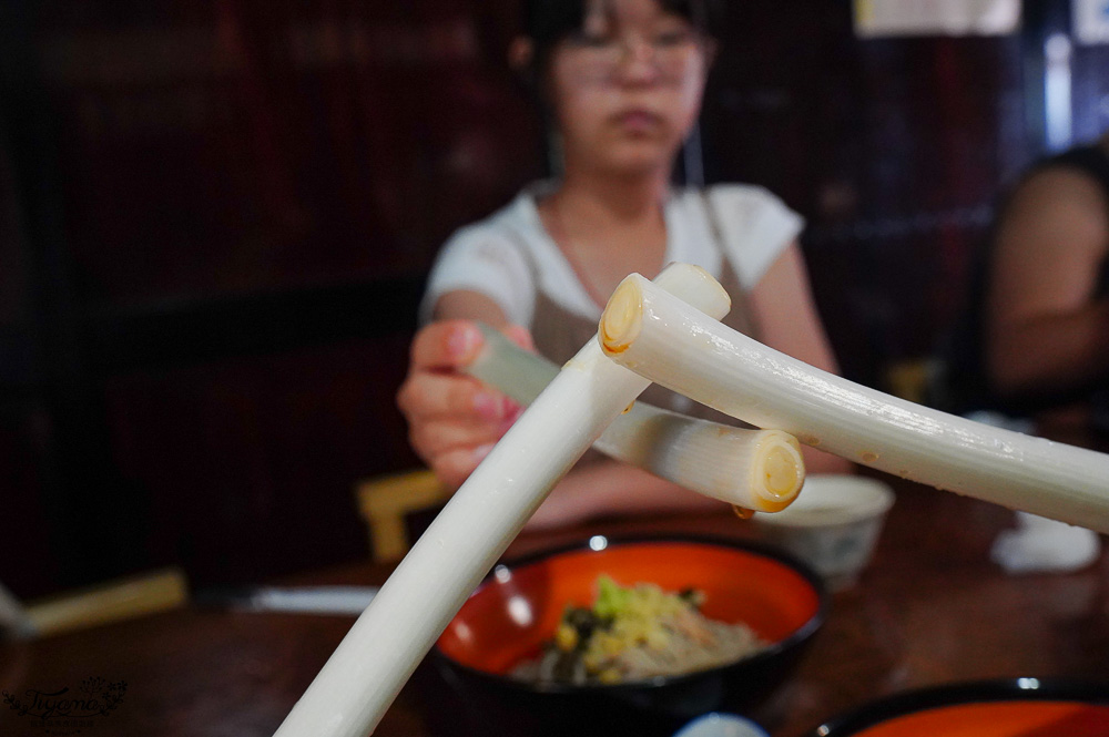 福島大內宿必遊景點，日本三大茅草屋聚落之一「本家玉屋」吃大蔥蕎麥麵 @緹雅瑪 美食旅遊趣