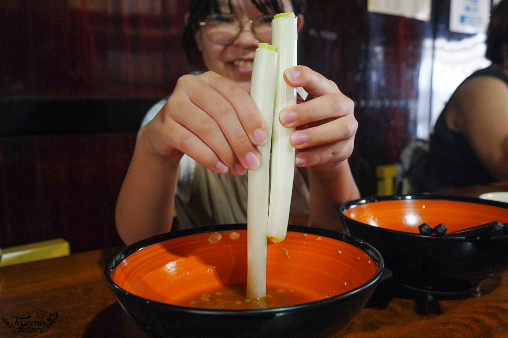 福島大內宿必遊景點，日本三大茅草屋聚落之一「本家玉屋」吃大蔥蕎麥麵 @緹雅瑪 美食旅遊趣