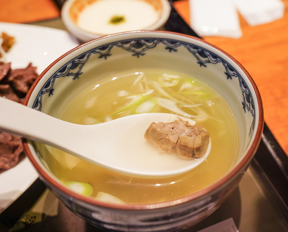 仙台牛舌「伊達牛舌本舖 仙台站一樓」，仙台車站美食必吃的現烤厚切牛舌！！ @緹雅瑪 美食旅遊趣