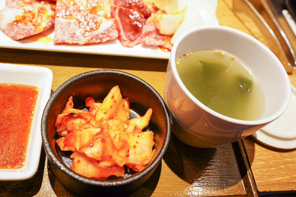 北海道燒肉LIKE「焼肉ライク 札幌狸小路店」，吃一個人的燒肉踩雷篇，下午5點前免費續白飯 @緹雅瑪 美食旅遊趣