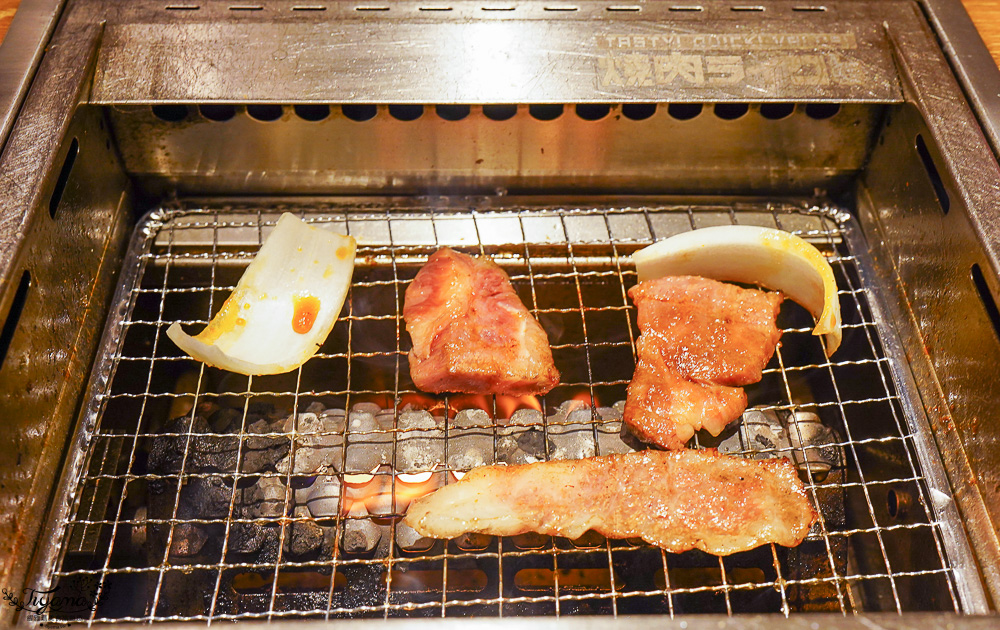 北海道燒肉LIKE「焼肉ライク 札幌狸小路店」，吃一個人的燒肉踩雷篇，下午5點前免費續白飯 @緹雅瑪 美食旅遊趣