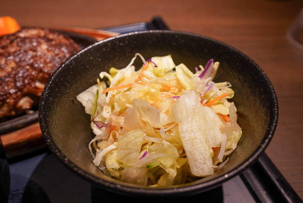 福岡美食。鹿兒島黑牛 泰元牛排｜Beef 泰元：博多運河城美食街鹿兒島黑毛和牛牛排 @緹雅瑪 美食旅遊趣