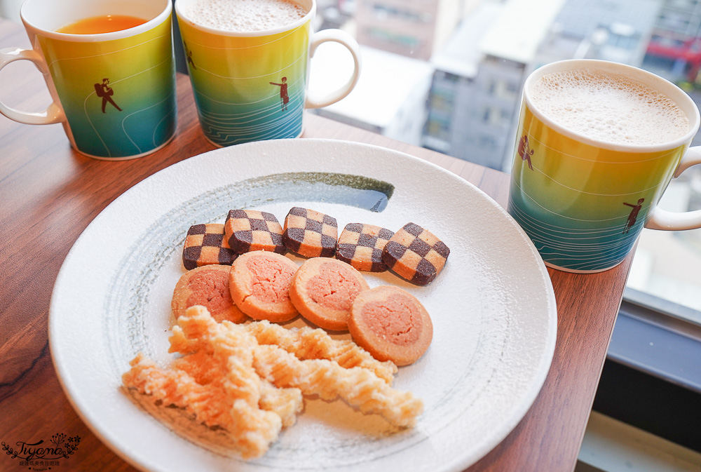 高雄住宿新飯店「福容徠旅 高雄」福容徠旅高雄自助早餐，IKEA主題房大地的擁抱兩房一廳 @緹雅瑪 美食旅遊趣