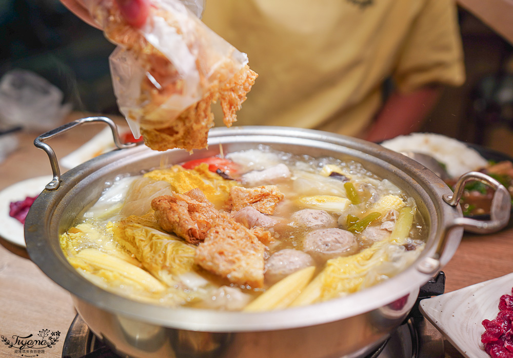 台南溫體牛肉火鍋「根牛肉火鍋」晚餐宵夜熱炒牛肉、牛肉湯、溫體牛肉火鍋，來台南就愛這一味！ @緹雅瑪 美食旅遊趣