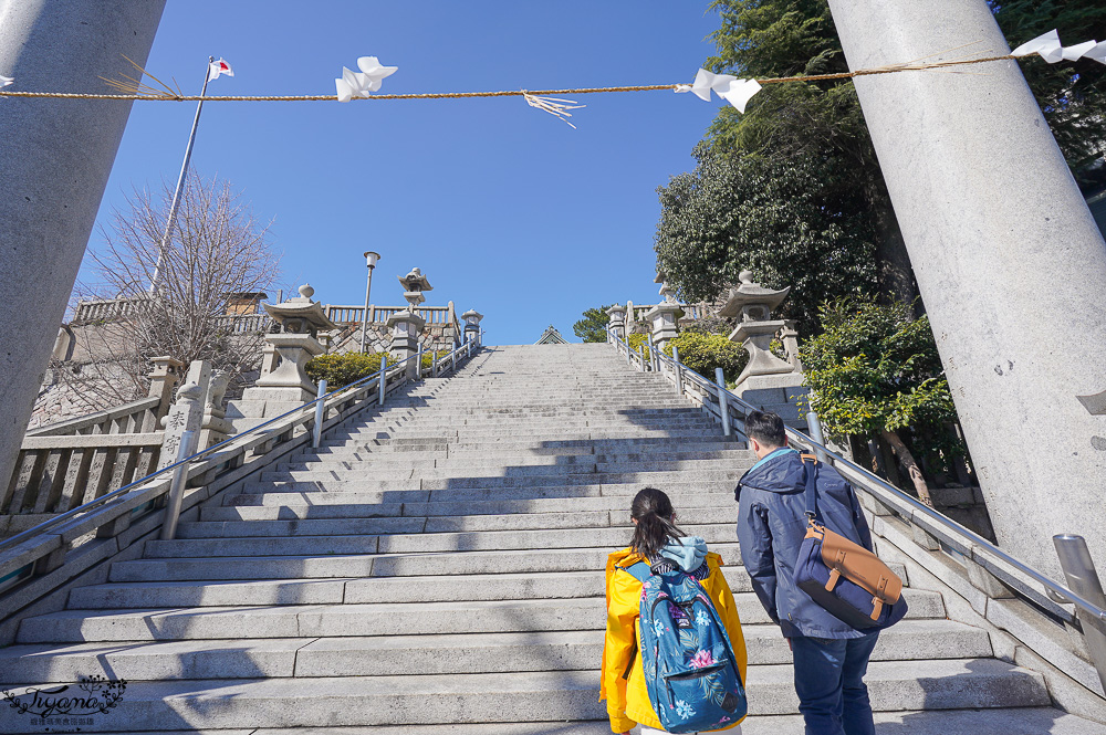 唐戶景點．龜山八幡宮｜龜山宮：日本最大花崗石鳥居，拍出海山一線美絕的河豚神宮 @緹雅瑪 美食旅遊趣