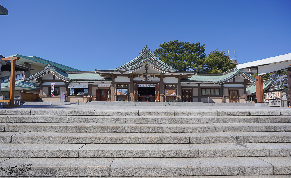 唐戶景點．龜山八幡宮｜龜山宮：日本最大花崗石鳥居，拍出海山一線美絕的河豚神宮 @緹雅瑪 美食旅遊趣