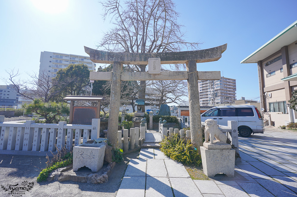 唐戶景點．龜山八幡宮｜龜山宮：日本最大花崗石鳥居，拍出海山一線美絕的河豚神宮 @緹雅瑪 美食旅遊趣