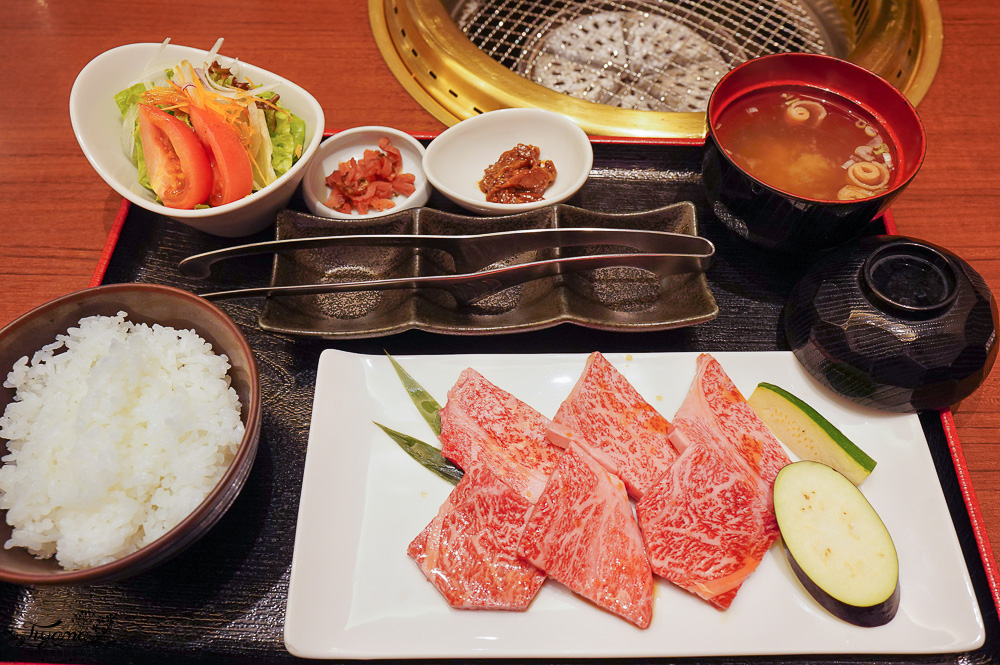 飛驒牛燒肉人氣店。味藏天國：超值午間燒肉套餐，營業前半小時就有人來排隊 @緹雅瑪 美食旅遊趣