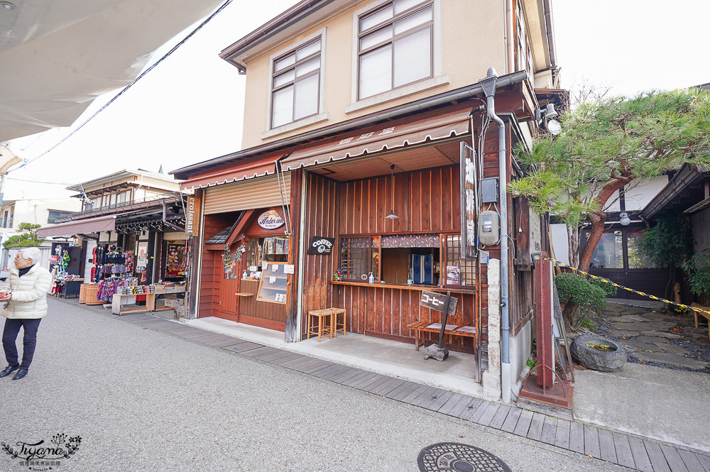 飛驒高山小京都必逛的「宮川朝市」朝市美食、新鮮水果，土產老店 @緹雅瑪 美食旅遊趣