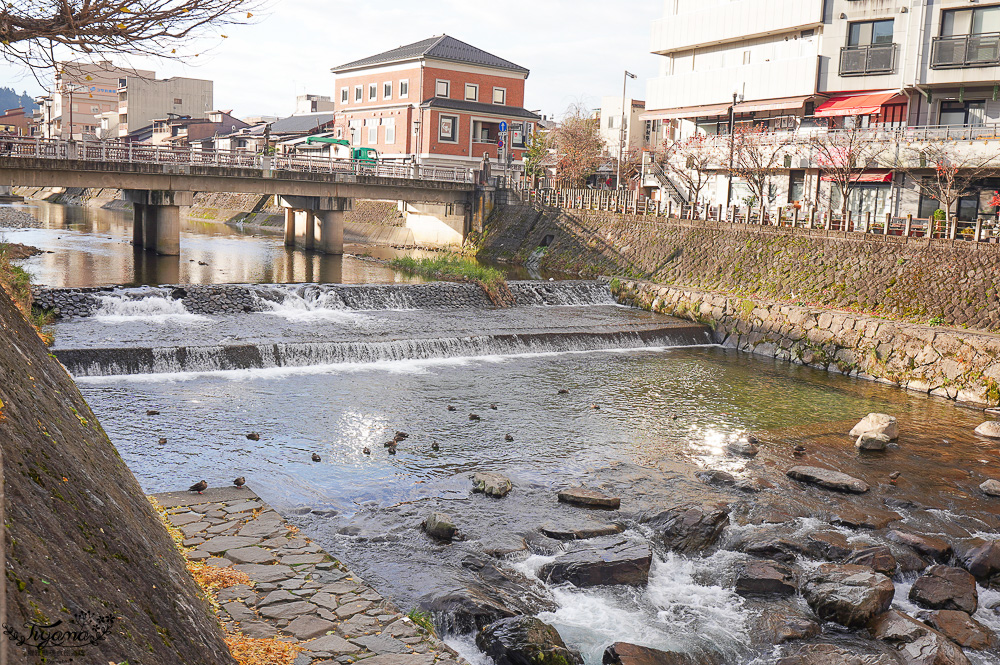 飛驒高山小京都必逛的「宮川朝市」朝市美食、新鮮水果，土產老店 @緹雅瑪 美食旅遊趣