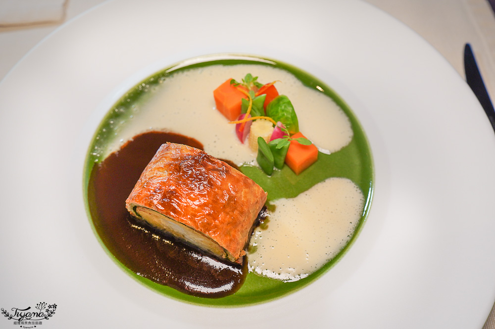 虹夕諾雅 竹富島一食二泊餐飲篇，九宮格重箱料理早餐，日料法吃&#8221;島上風土料理&#8221;預約制晚餐 @緹雅瑪 美食旅遊趣