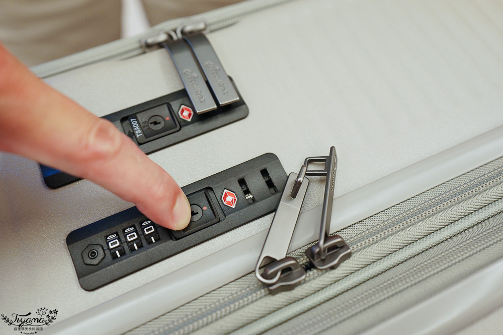 台灣行李箱推薦|Arowana亞諾納 台灣設計品牌:31吋極致美學運動鋁框行李箱|29吋前開式/側開式 避震輪河馬行李箱|走出你的旅行品味 @緹雅瑪 美食旅遊趣 台灣行李箱推薦|Arowana亞諾納 台灣設計品牌:31吋極致美學運動鋁框行李箱|29吋前開式/側開式 避震輪河馬行李箱|走出你的旅行品味 @緹雅瑪 美食旅遊趣