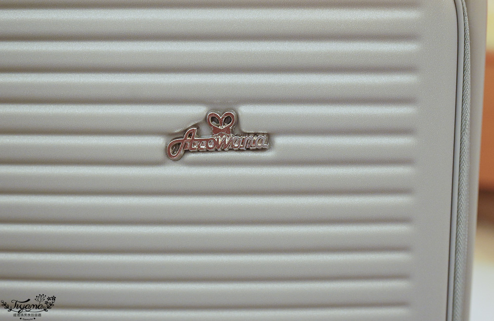 台灣行李箱推薦|Arowana亞諾納 台灣設計品牌:31吋極致美學運動鋁框行李箱|29吋前開式/側開式 避震輪河馬行李箱|走出你的旅行品味 @緹雅瑪 美食旅遊趣 台灣行李箱推薦|Arowana亞諾納 台灣設計品牌:31吋極致美學運動鋁框行李箱|29吋前開式/側開式 避震輪河馬行李箱|走出你的旅行品味 @緹雅瑪 美食旅遊趣