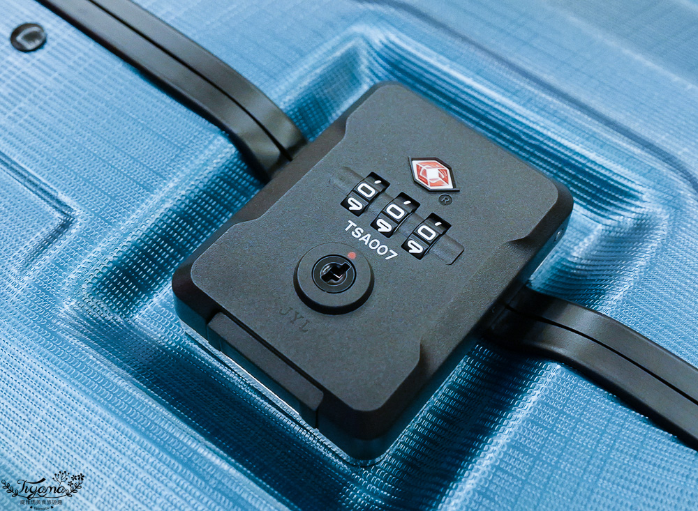 台灣行李箱推薦|Arowana亞諾納 台灣設計品牌:31吋極致美學運動鋁框行李箱|29吋前開式/側開式 避震輪河馬行李箱|走出你的旅行品味 @緹雅瑪 美食旅遊趣 台灣行李箱推薦|Arowana亞諾納 台灣設計品牌:31吋極致美學運動鋁框行李箱|29吋前開式/側開式 避震輪河馬行李箱|走出你的旅行品味 @緹雅瑪 美食旅遊趣