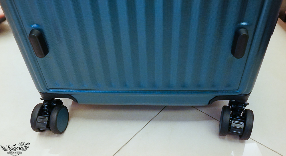 台灣行李箱推薦|Arowana亞諾納 台灣設計品牌:31吋極致美學運動鋁框行李箱|29吋前開式/側開式 避震輪河馬行李箱|走出你的旅行品味 @緹雅瑪 美食旅遊趣 台灣行李箱推薦|Arowana亞諾納 台灣設計品牌:31吋極致美學運動鋁框行李箱|29吋前開式/側開式 避震輪河馬行李箱|走出你的旅行品味 @緹雅瑪 美食旅遊趣