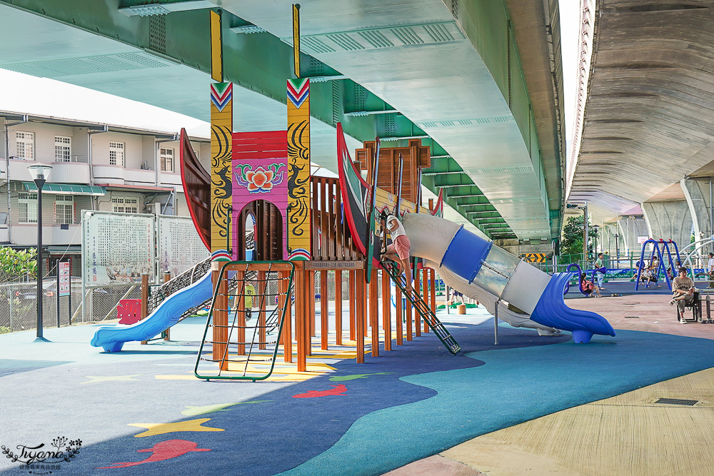宜蘭公園「礁溪二龍之心公園」龍舟主題親子景點,高速公路下的遮陽兒童遊戲場、籃球場!有免費停車場 @緹雅瑪 美食旅遊趣 宜蘭公園「礁溪二龍之心公園」龍舟主題親子景點,高速公路下的遮陽兒童遊戲場、籃球場!有免費停車場 @緹雅瑪 美食旅遊趣
