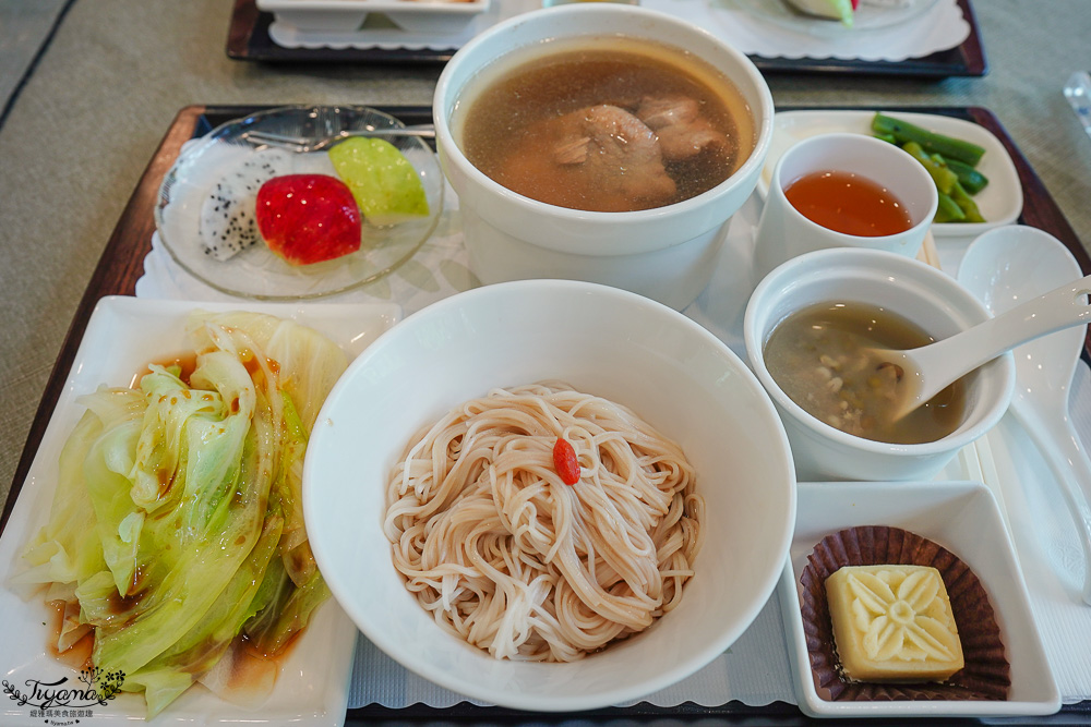 新北住宿度假村推薦「大板根森林溫泉酒店」2025全新觀景溫泉別墅｜恐龍森林夏令營｜古生物實驗室｜太子西餐廳自助餐｜麗宴中餐廳 @緹雅瑪 美食旅遊趣