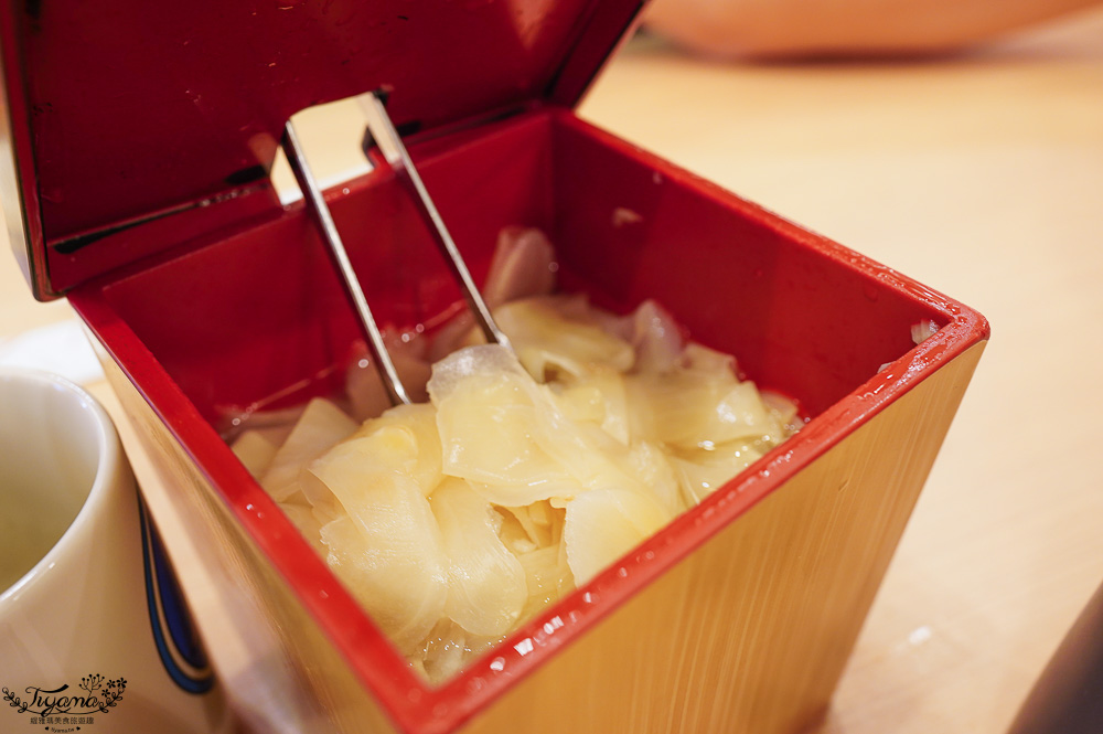 北海道人氣「迴轉壽司 Toriton 清田店」在地人氣迴轉壽司名店！！高CP值~ @緹雅瑪 美食旅遊趣