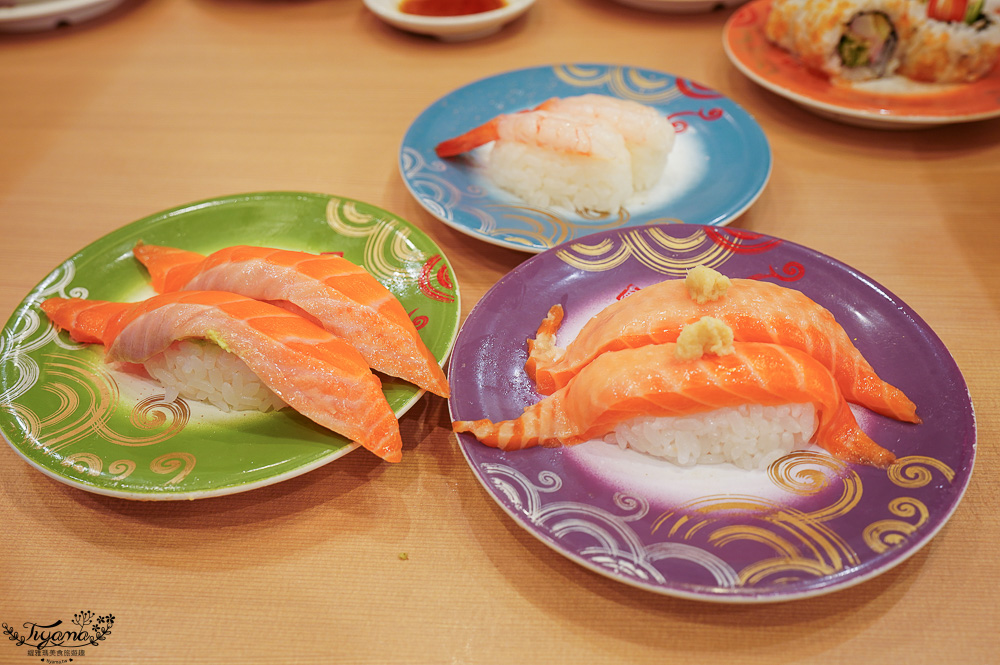北海道人氣「迴轉壽司 Toriton 清田店」在地人氣迴轉壽司名店！！高CP值~ @緹雅瑪 美食旅遊趣