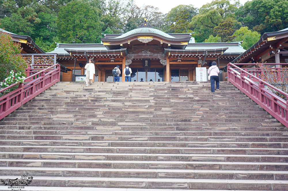 長崎諏訪神社｜長崎人氣神社「鎮西大社 諏訪神社」：避邪、尋覓愛情(月老)、洗錢神社，旁邊還有長崎公園免費動物園 @緹雅瑪 美食旅遊趣