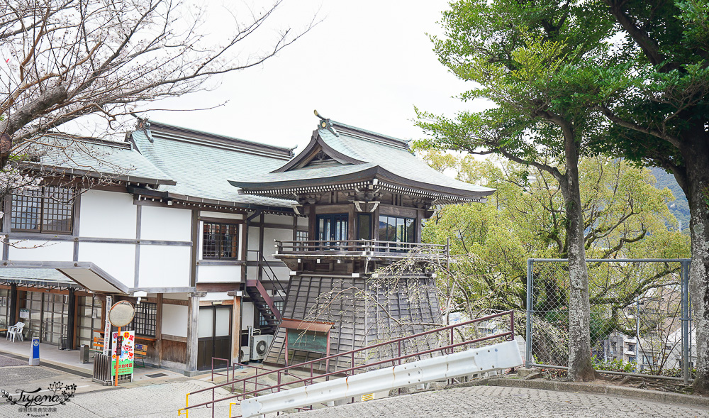 長崎諏訪神社｜長崎人氣神社「鎮西大社 諏訪神社」：避邪、尋覓愛情(月老)、洗錢神社，旁邊還有長崎公園免費動物園 @緹雅瑪 美食旅遊趣