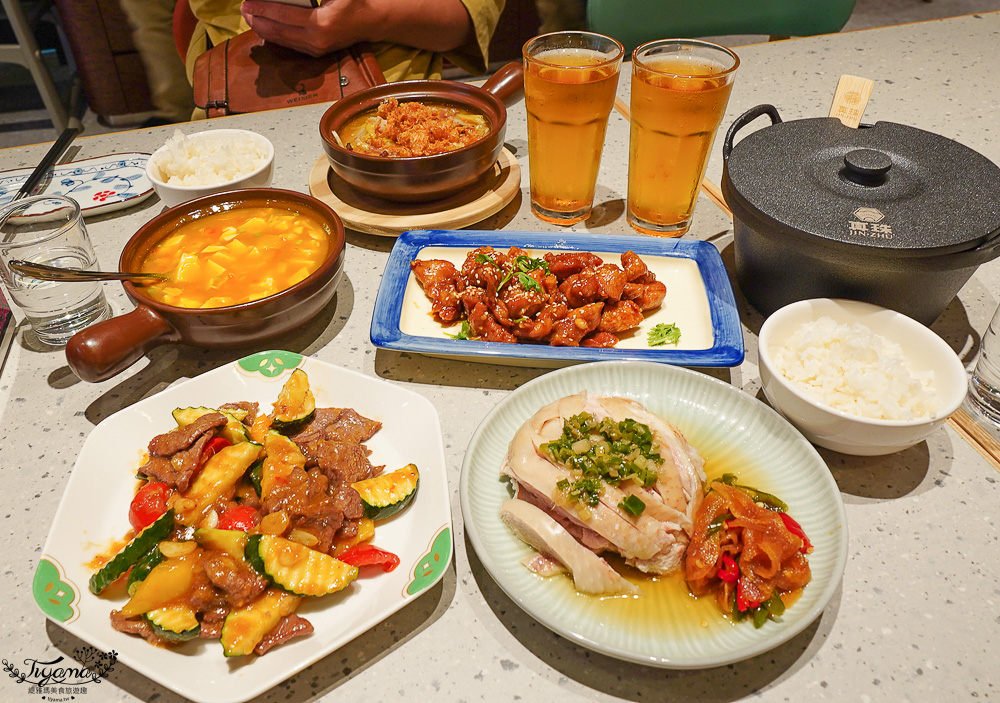 台南真珠首店「真珠 台灣佳味 台南小北門店」饗賓集團旗下美味台菜料理，新光三越 台南小北門店 3樓｜真珠菜單 @緹雅瑪 美食旅遊趣