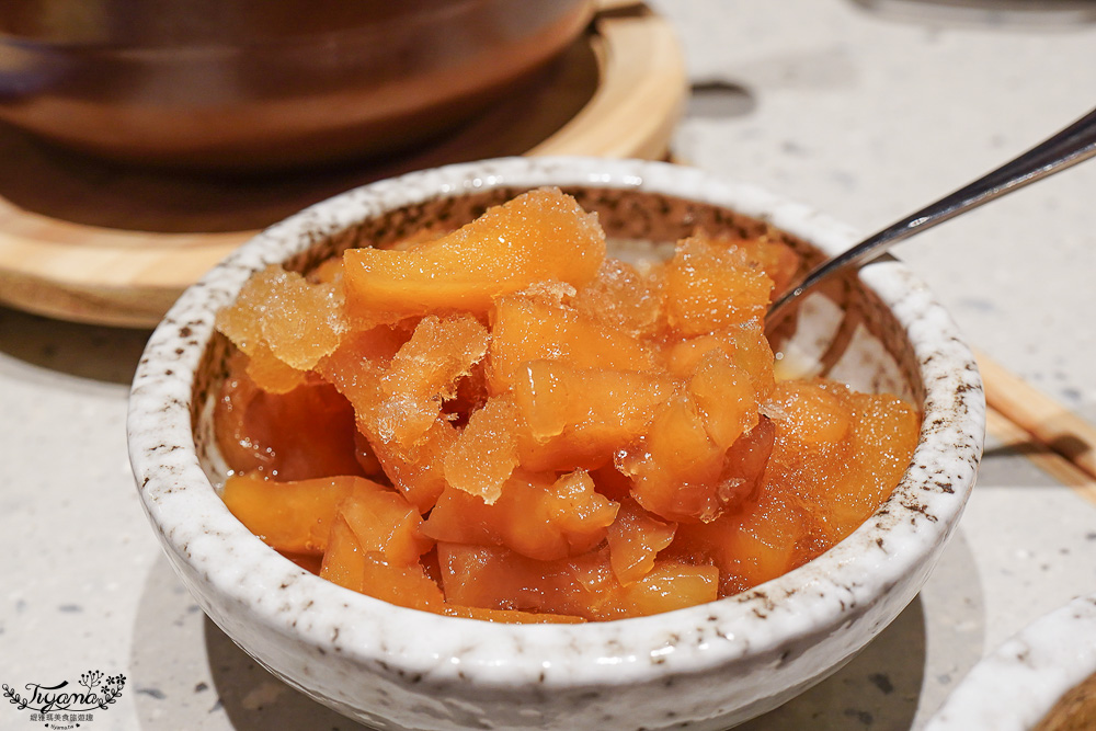 台南真珠首店「真珠 台灣佳味 台南小北門店」饗賓集團旗下美味台菜料理，新光三越 台南小北門店 3樓｜真珠菜單 @緹雅瑪 美食旅遊趣