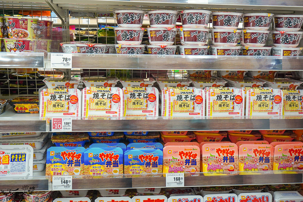 日本超市TRIAL ｜24小時大型便宜超市「 TRIAL 苫小牧西店」日本在地人都愛逛這間，食品生活雜貨樣樣齊全~價格好便宜根本批發價 @緹雅瑪 美食旅遊趣