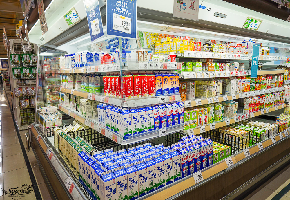 日本超市TRIAL ｜24小時大型便宜超市「 TRIAL 苫小牧西店」日本在地人都愛逛這間，食品生活雜貨樣樣齊全~價格好便宜根本批發價 @緹雅瑪 美食旅遊趣