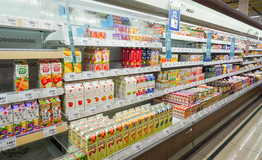 日本超市TRIAL ｜24小時大型便宜超市「 TRIAL 苫小牧西店」日本在地人都愛逛這間，食品生活雜貨樣樣齊全~價格好便宜根本批發價 @緹雅瑪 美食旅遊趣