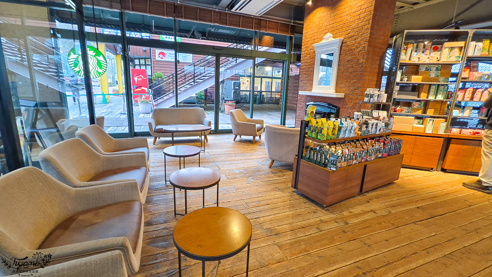 北海道函館美食｜星巴克 函館濱海店：海景星巴克，近函館西波止場、金森紅磚倉庫 @緹雅瑪 美食旅遊趣