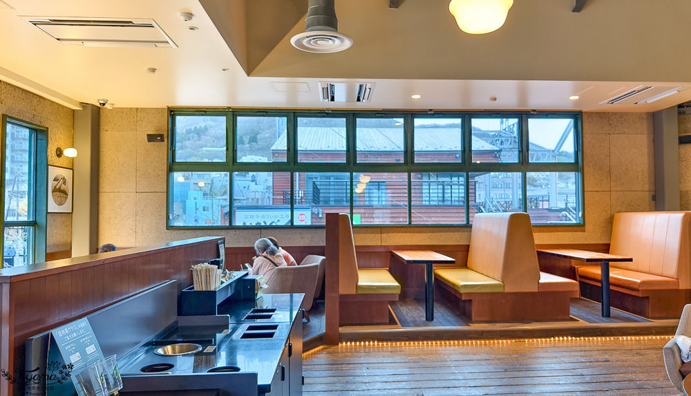 北海道函館美食｜星巴克 函館濱海店：海景星巴克，近函館西波止場、金森紅磚倉庫 @緹雅瑪 美食旅遊趣