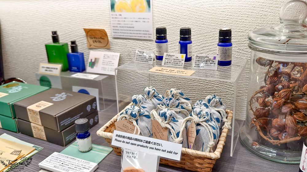 新石垣機場到市區交通｜新石垣機場伴手禮商店：1樓整層伴手禮土特產逛不完！新石垣機場↔︎石垣港交通 @緹雅瑪 美食旅遊趣