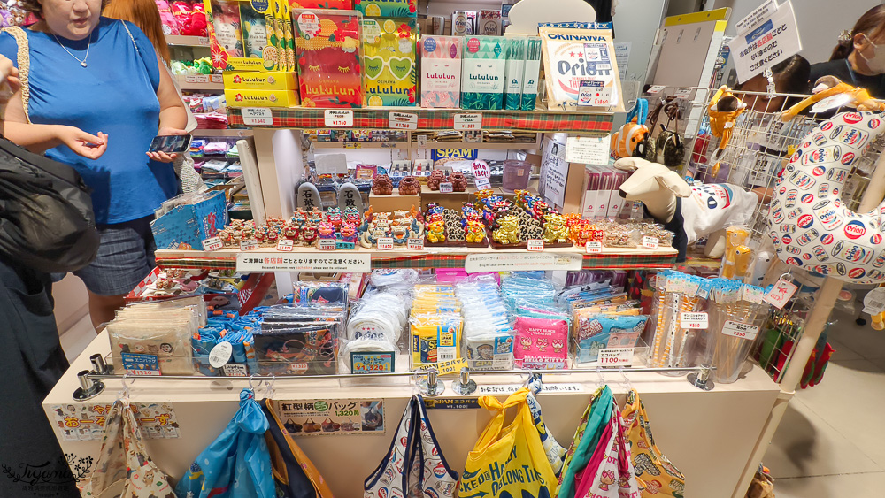 新石垣機場到市區交通｜新石垣機場伴手禮商店：1樓整層伴手禮土特產逛不完！新石垣機場↔︎石垣港交通 @緹雅瑪 美食旅遊趣