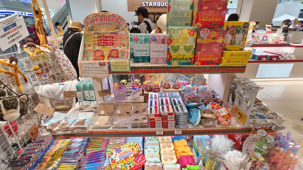 新石垣機場到市區交通｜新石垣機場伴手禮商店：1樓整層伴手禮土特產逛不完！新石垣機場↔︎石垣港交通 @緹雅瑪 美食旅遊趣