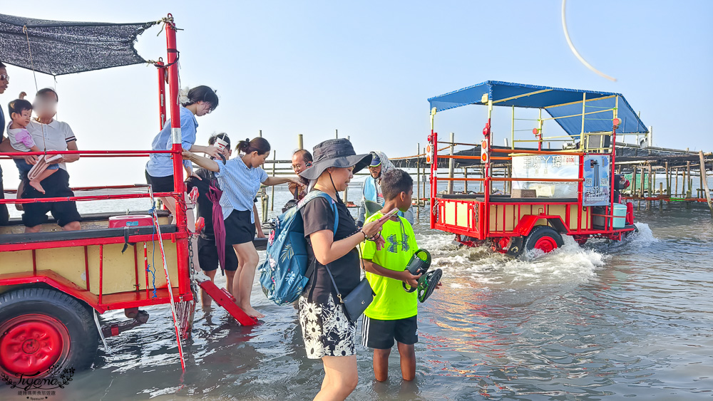 王功挖蛤烤蚵吃到飽！王功丫瑋觀光採蚵車，烤棚大又乾淨，收費大人200．小孩100．幼童免費，最超值的玩水活動 @緹雅瑪 美食旅遊趣