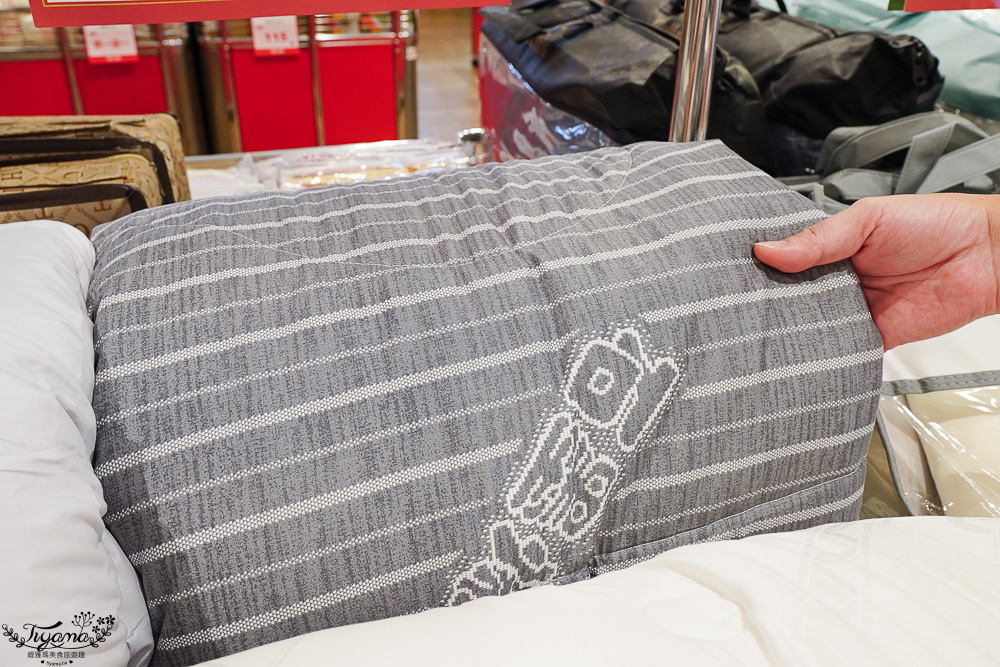 嘉義新光三越週年慶寢具特賣會【多利寶寢具特賣會】工廠直營天絲寢具平價高品質,夏涼被、枕頭990元買一送一,還能參加新光三越週年慶單筆3000贈2000點活動 @緹雅瑪 美食旅遊趣 嘉義新光三越週年慶寢具特賣會【多利寶寢具特賣會】工廠直營天絲寢具平價高品質,夏涼被、枕頭990元買一送一,還能參加新光三越週年慶單筆3000贈2000點活動 @緹雅瑪 美食旅遊趣