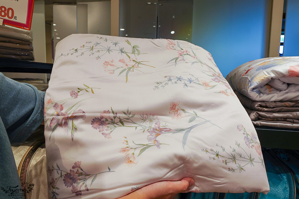 嘉義新光三越週年慶寢具特賣會【多利寶寢具特賣會】工廠直營天絲寢具平價高品質,夏涼被、枕頭990元買一送一,還能參加新光三越週年慶單筆3000贈2000點活動 @緹雅瑪 美食旅遊趣 嘉義新光三越週年慶寢具特賣會【多利寶寢具特賣會】工廠直營天絲寢具平價高品質,夏涼被、枕頭990元買一送一,還能參加新光三越週年慶單筆3000贈2000點活動 @緹雅瑪 美食旅遊趣