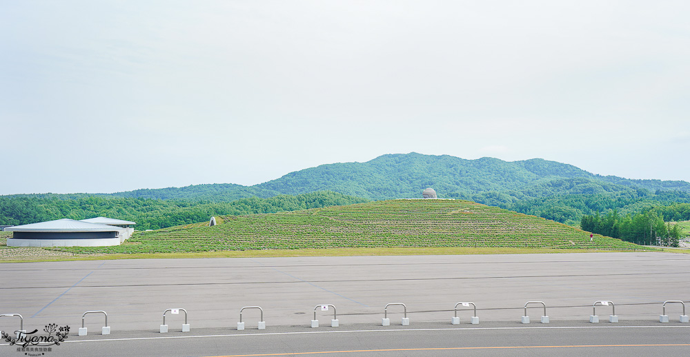 北海道巨大摩艾石像，真駒内滝野霊園好好拍！還有建築大師安藤忠雄作品 巨大佛殿 @緹雅瑪 美食旅遊趣